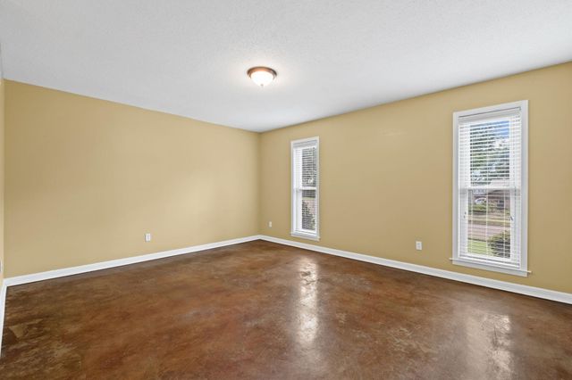 2174 MONTEGO DR, Memphis, TN 38016