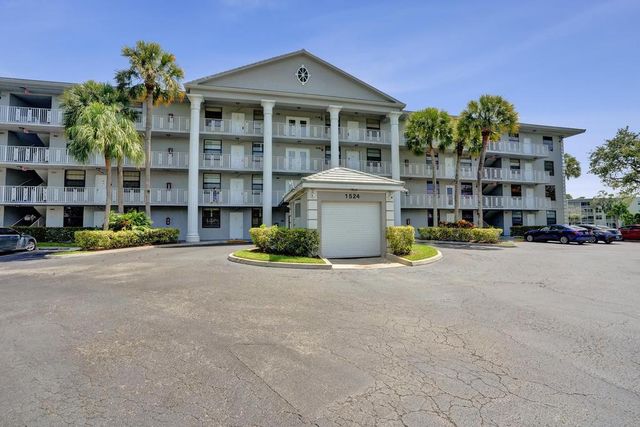 1524 Whitehall Drive 406, Davie, FL 33324