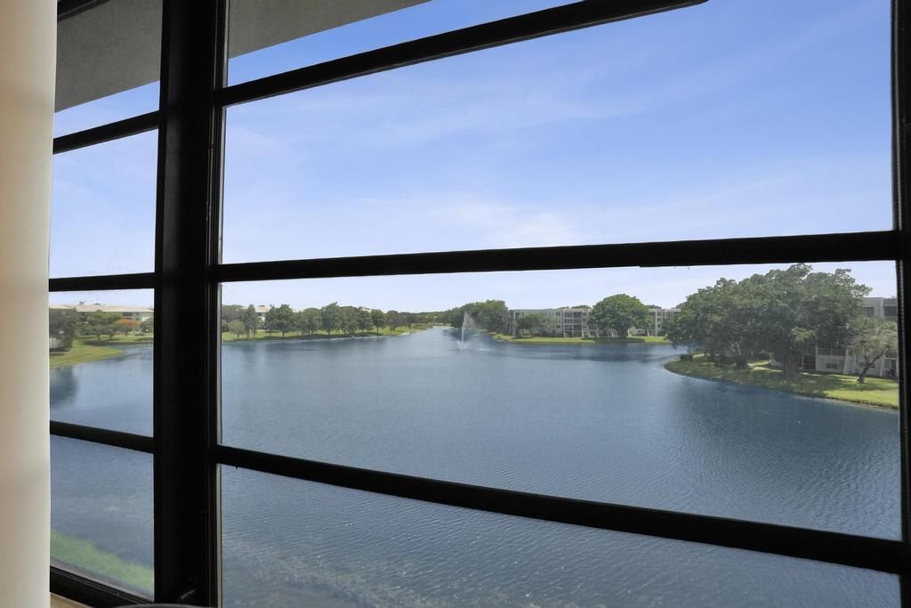 1524 Whitehall Drive 406, Davie, FL 33324