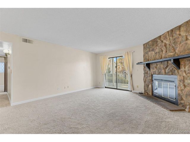 921 Walden St 108, Aurora, CO 80017
