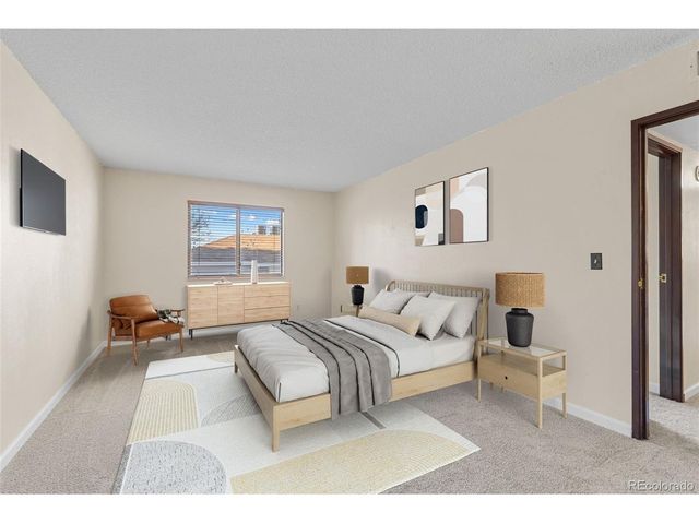 921 Walden St 108, Aurora, CO 80017