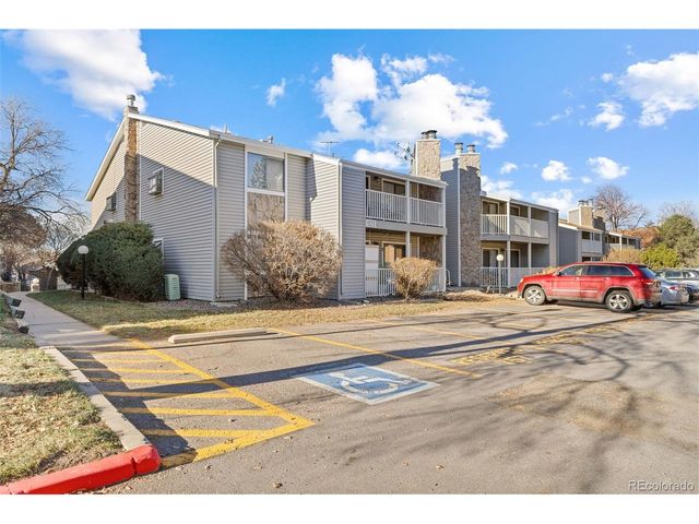 921 Walden St 108, Aurora, CO 80017