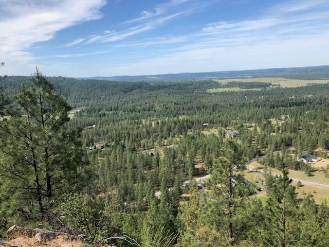 13604 N River Bluff Ln, Spokane, WA 99208