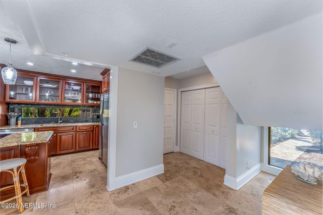45 LAKE JULIA Drive S, Ponte Vedra Beach, FL 32082