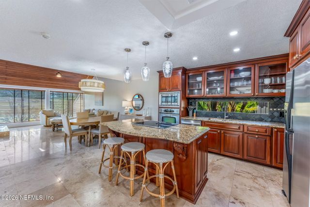 45 LAKE JULIA Drive S, Ponte Vedra Beach, FL 32082