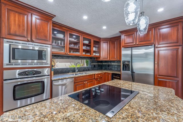 45 LAKE JULIA Drive S, Ponte Vedra Beach, FL 32082
