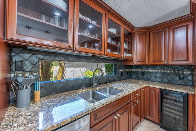 45 LAKE JULIA Drive S, Ponte Vedra Beach, FL 32082