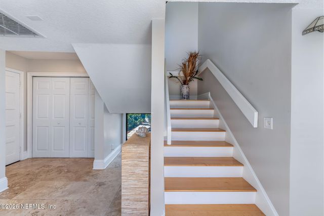 45 LAKE JULIA Drive S, Ponte Vedra Beach, FL 32082