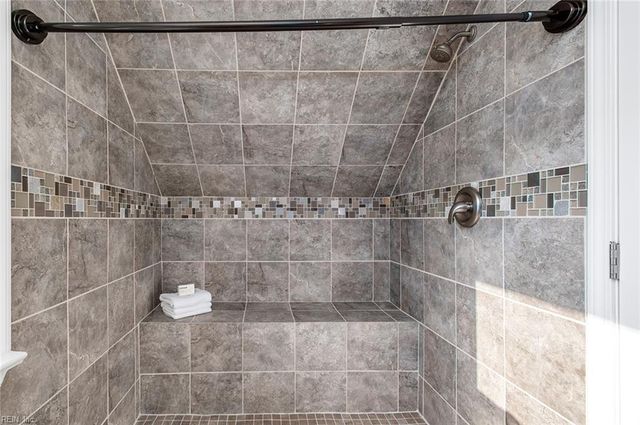 4609 Kemp DR, Portsmouth, VA 23703