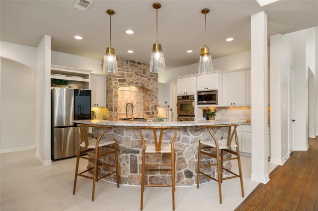 12118 W Allen Shore Drive, Cypress, TX 77433