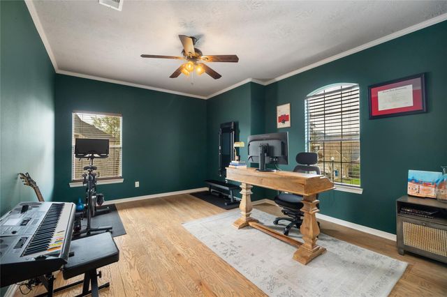 12118 W Allen Shore Drive, Cypress, TX 77433