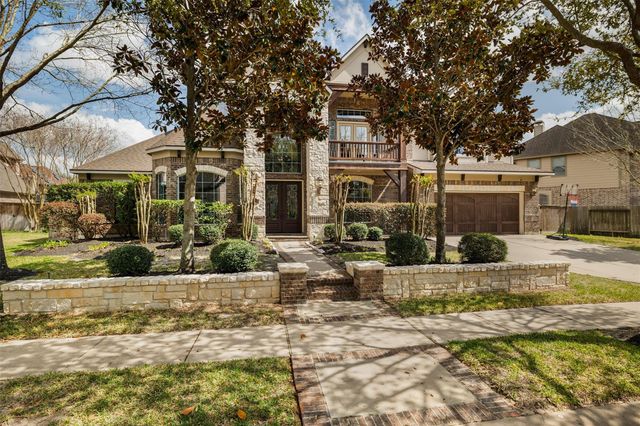 12118 W Allen Shore Drive, Cypress, TX 77433