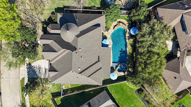 12118 W Allen Shore Drive, Cypress, TX 77433