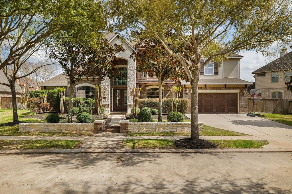 12118 W Allen Shore Drive, Cypress, TX 77433