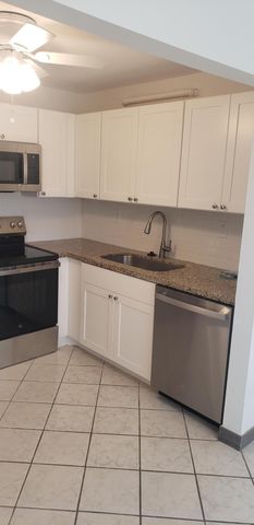 529 Burgundy L, Delray Beach, FL 33484