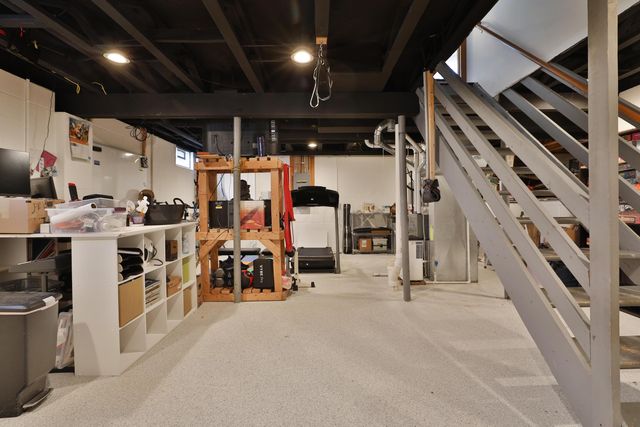 6736 Riverside Glen Court, Dublin, OH 43017