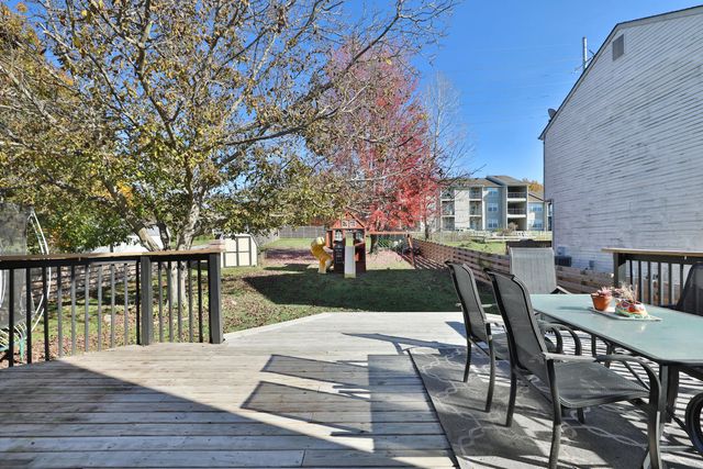 6736 Riverside Glen Court, Dublin, OH 43017