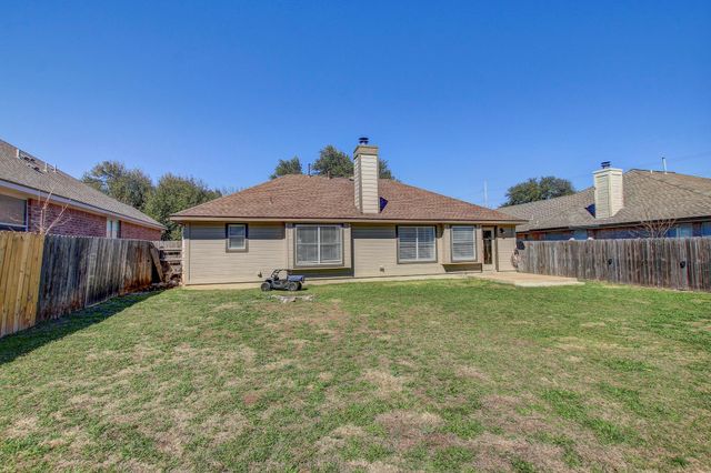 806 Ridge View DR, Leander, TX 78641