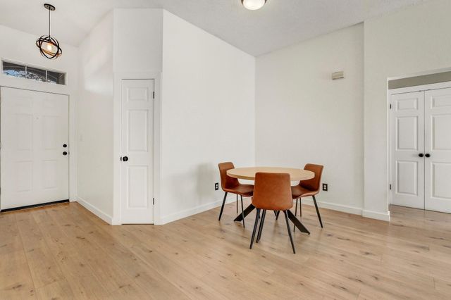 806 Ridge View DR, Leander, TX 78641