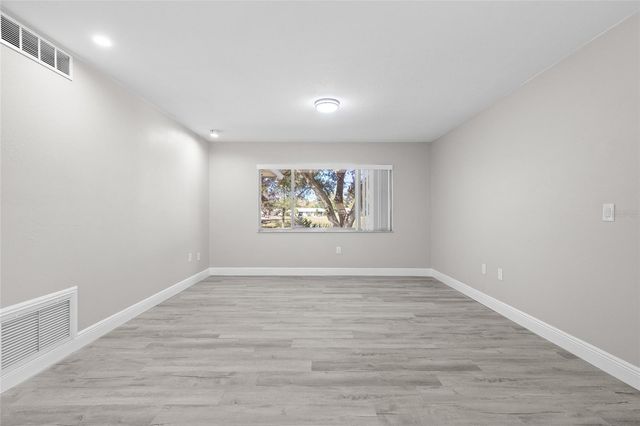 6649 PAMPUS DRIVE, Orlando, FL 32819