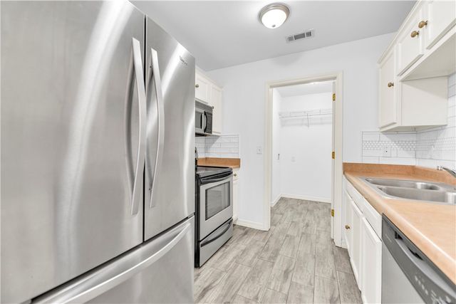 6700 SW Shady Road, Bentonville, AR 72713