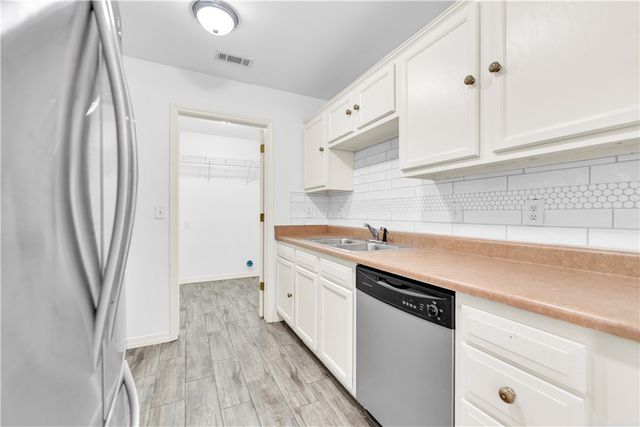 6700 SW Shady Road, Bentonville, AR 72713