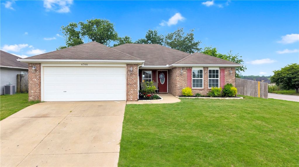 6700 SW Shady Road, Bentonville, AR 72713