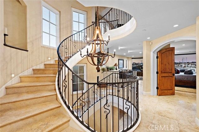 900 E Balboa Blvd, Newport Beach, CA 92661