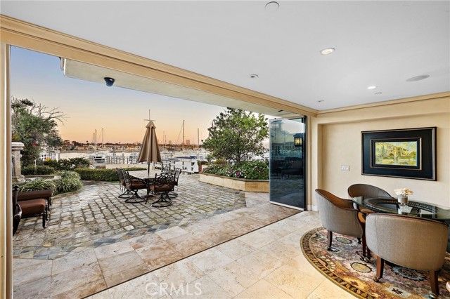 900 E Balboa Blvd, Newport Beach, CA 92661