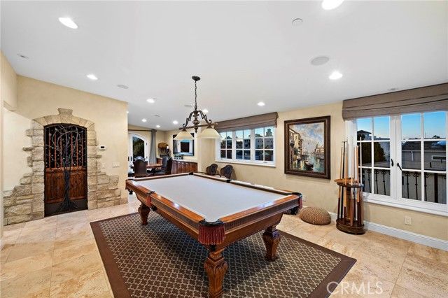 900 E Balboa Blvd, Newport Beach, CA 92661