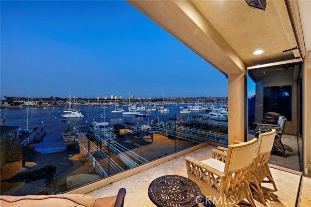 900 E Balboa Blvd, Newport Beach, CA 92661