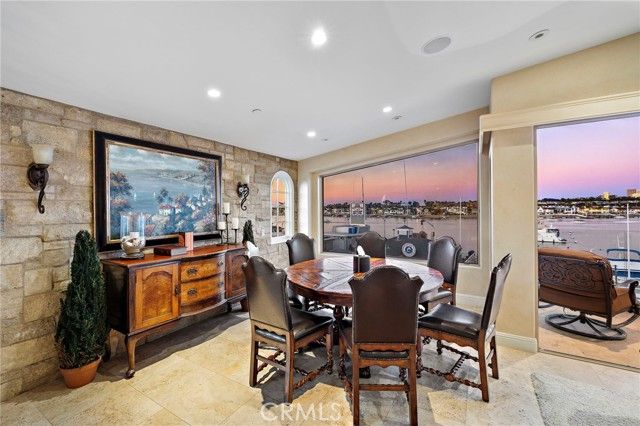 900 E Balboa Blvd, Newport Beach, CA 92661