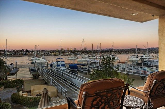 900 E Balboa Blvd, Newport Beach, CA 92661