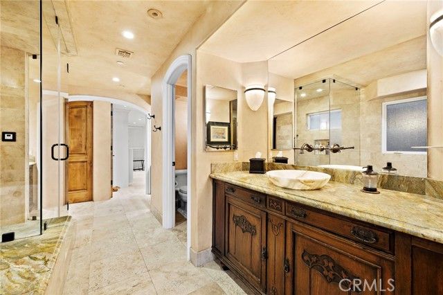 900 E Balboa Blvd, Newport Beach, CA 92661