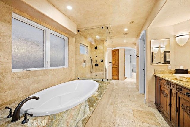 900 E Balboa Blvd, Newport Beach, CA 92661