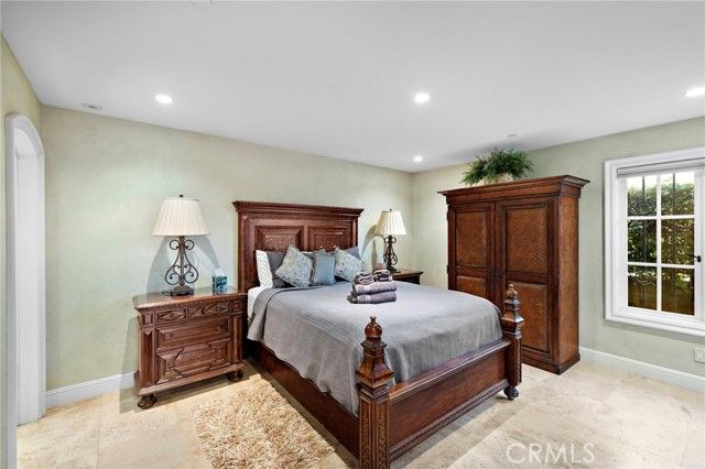 900 E Balboa Blvd, Newport Beach, CA 92661