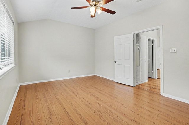 7731 Western Oak Lane, Houston, TX 77040