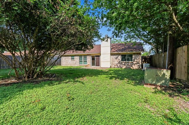 7731 Western Oak Lane, Houston, TX 77040