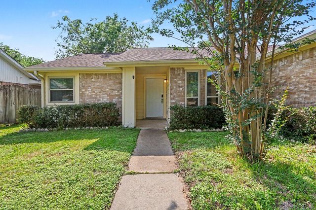 7731 Western Oak Lane, Houston, TX 77040