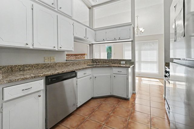7731 Western Oak Lane, Houston, TX 77040