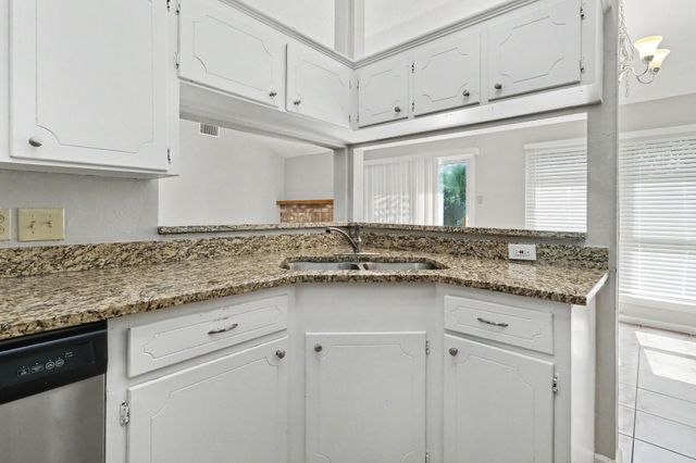 7731 Western Oak Lane, Houston, TX 77040