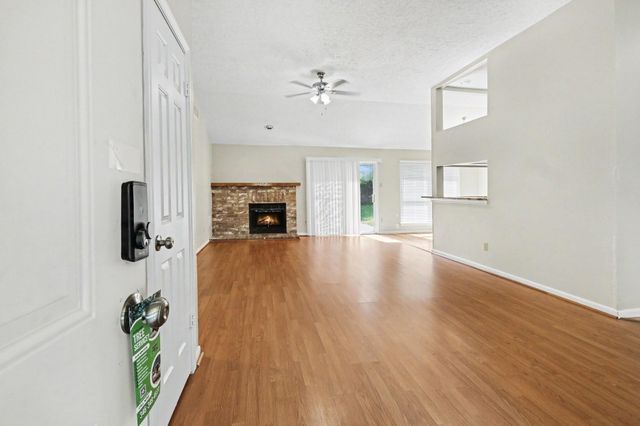 7731 Western Oak Lane, Houston, TX 77040