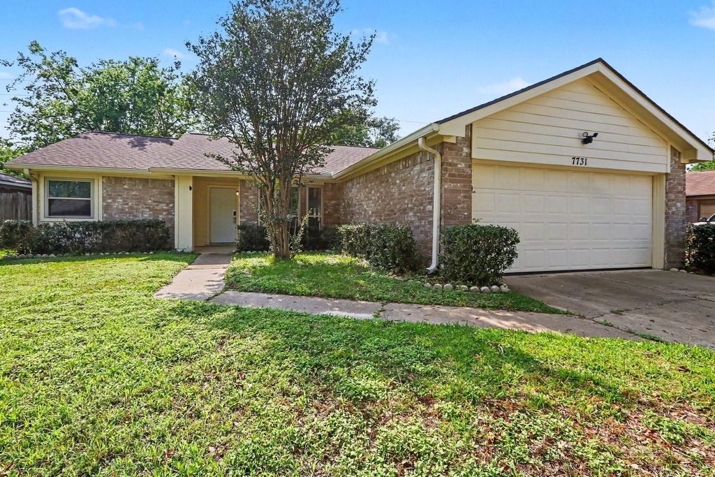 7731 Western Oak Lane, Houston, TX 77040