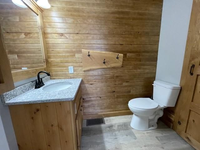 N8110 Stone Lake Road, Hayward, WI 54843