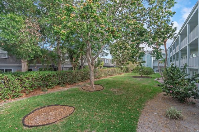 1706 BELLEAIR FOREST DRIVE 222, Belleair, FL 33756