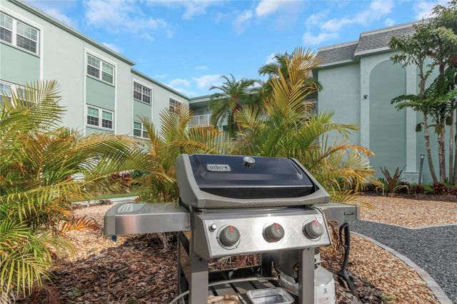 1706 BELLEAIR FOREST DRIVE 222, Belleair, FL 33756