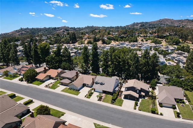 15 Knollview, Phillips Ranch, CA 91766