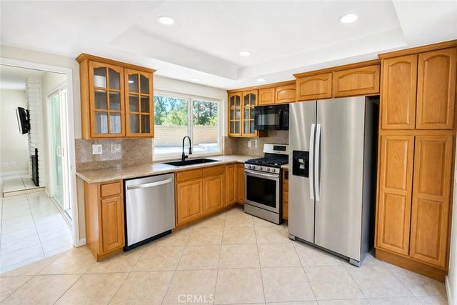 15 Knollview, Phillips Ranch, CA 91766