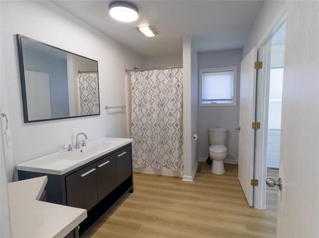 1230 Belmont Parkway NW, Cedar Rapids, IA 52405