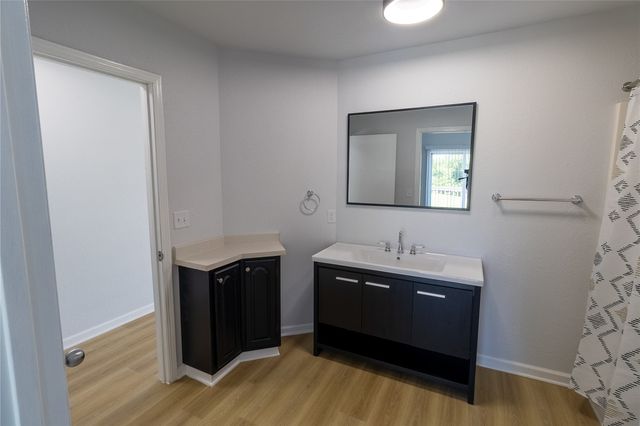 1230 Belmont Parkway NW, Cedar Rapids, IA 52405